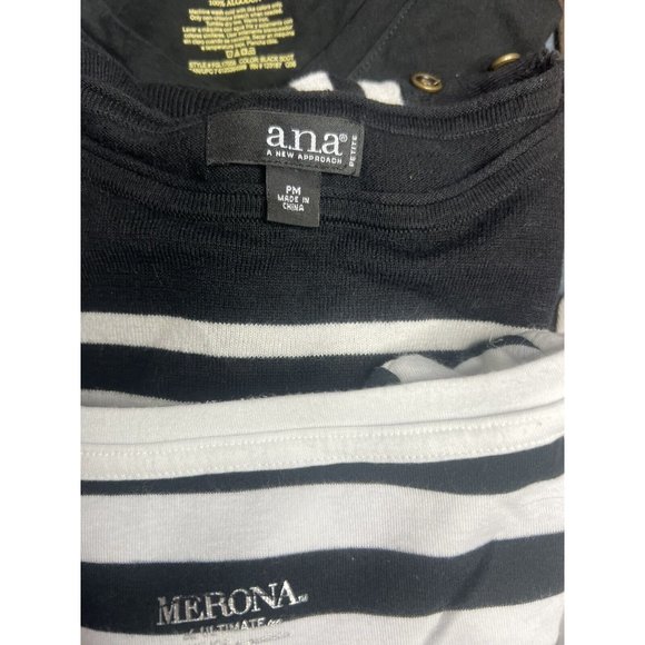 Women's Clothing Bundle: White Jeans & Assorted Tops - Size M/S/P - Picture 6 of 16